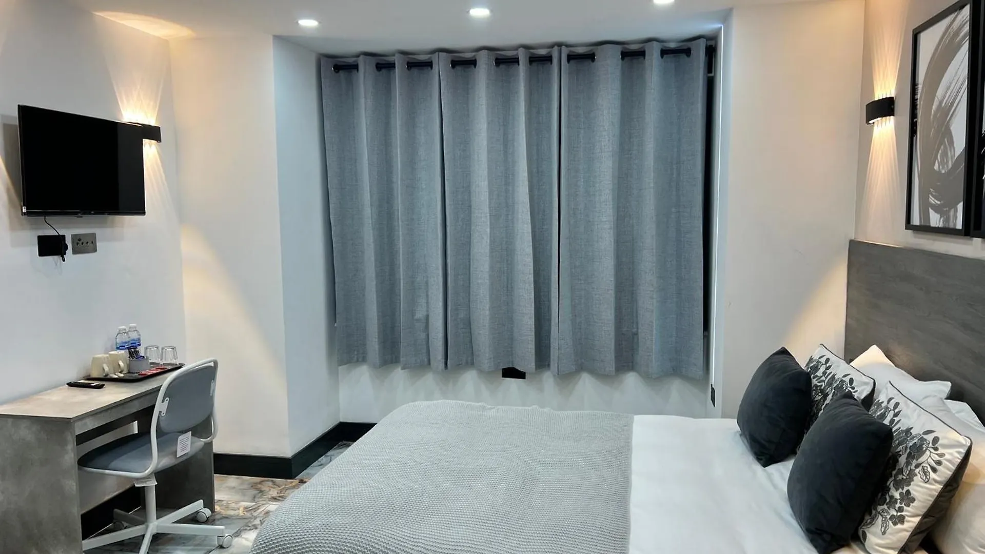 Thandi House Heathrow Airport Ashford  United Kingdom